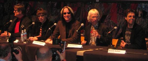 Kasim Sulton performing at The House Of Blues New Cars press conference on 3/14/06 - photo by ocsheri