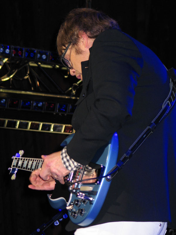 Kasim Sulton and The New Cars in Cuyahoga Falls, Ohio - photo by Michele Kotlarsky