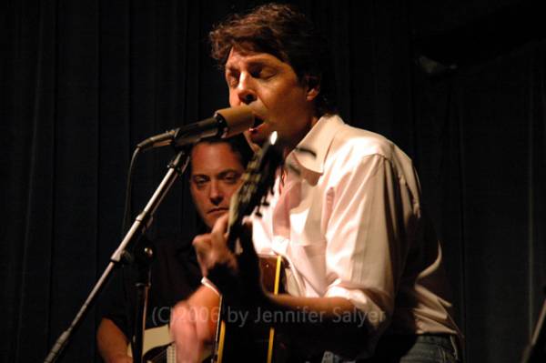 Kasim Sulton at The Tin Angel - 7/22/06, photo by Jennifer Salyer