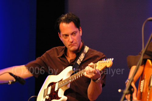 Kasim Sulton at The Opus Theater - 8/12/06, photo by Jennifer Salyer