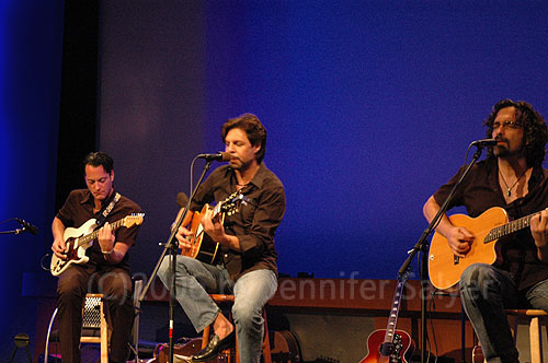 Kasim Sulton at The Opus Theater - 8/12/06, photo by Jennifer Salyer