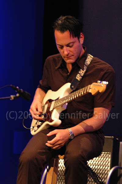 Kasim Sulton at The Opus Theater - 8/12/06, photo by Jennifer Salyer