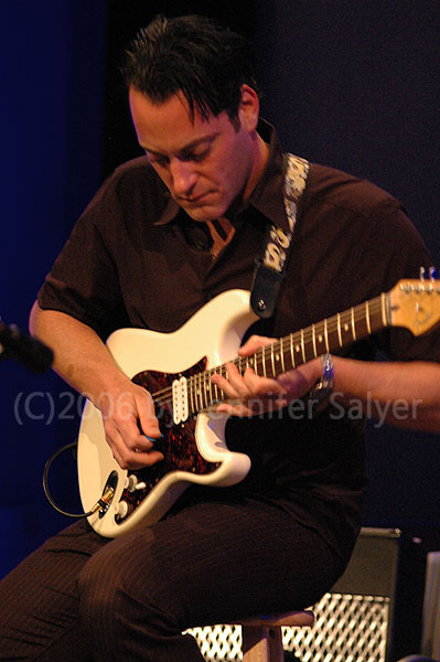 Kasim Sulton at The Opus Theater - 8/12/06, photo by Jennifer Salyer