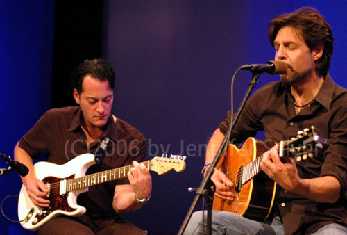 Kasim Sulton at The Opus Theater - 8/12/06, photo by Jennifer Salyer