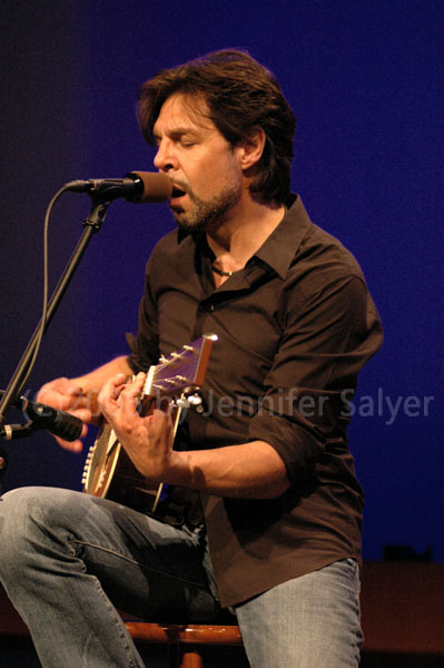 Kasim Sulton at The Opus Theater - 8/12/06, photo by Jennifer Salyer