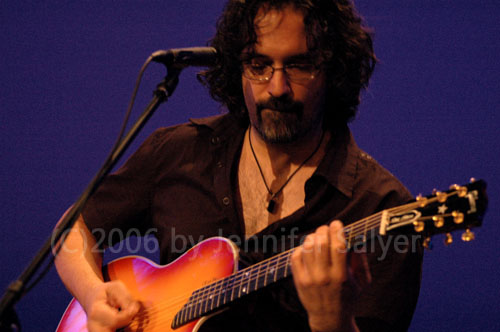 Kasim Sulton at The Opus Theater - 8/12/06, photo by Jennifer Salyer