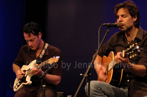 Kasim Sulton at The Opus Theater - 8/12/06, photo by Jennifer Salyer