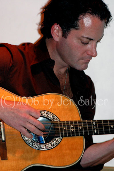 Kasim Sulton at The Van Dyck, Schenectady, NY, 9/02/06 - photo by Jennifer Salyer