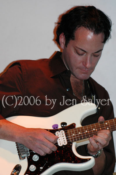 Kasim Sulton at The Van Dyck, Schenectady, NY, 9/02/06 - photo by Jennifer Salyer