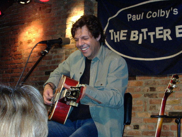 Kasim Sulton at The Bitter End, New York, NY, 9/29/06 - photo by Kris Awgul