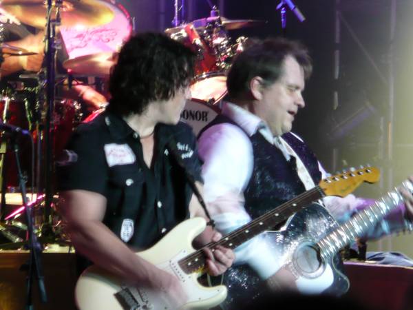 Kasim Sulton (with Meat Loaf) at Mizner Park Amphitheater, Boca Raton, Florida