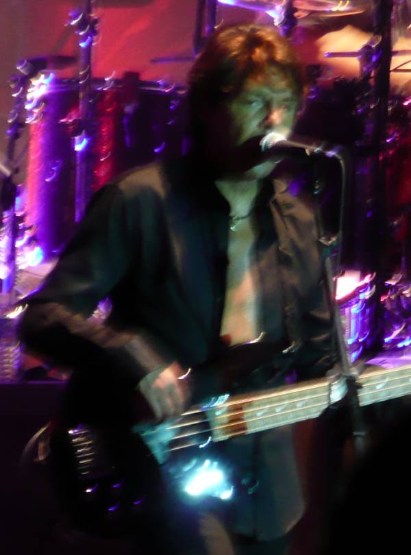 Kasim Sulton (with Meat Loaf) at Mizner Park Amphitheater, Boca Raton, Florida