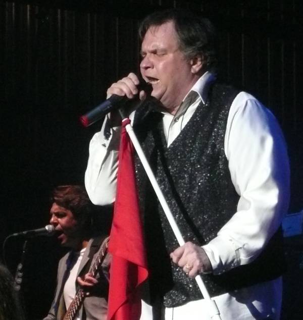 Kasim Sulton (with Meat Loaf) at the Ruth Eckerd Hall in Clearwater, Florida - 09/01/07