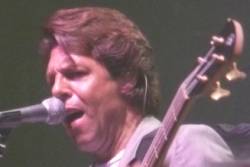 Kasim Sulton (with Meat Loaf) at the Ruth Eckerd Hall in Clearwater, Florida - 09/01/07