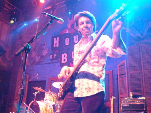 Kasim Sulton at The House Of Blues, New Orleans, LA, 05/12/05 - photo by Carrie Knife