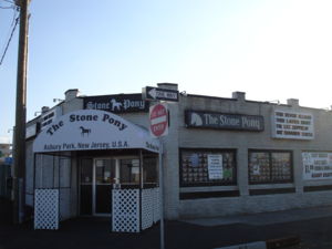 Kasim Sulton and Todd Rundgren venue