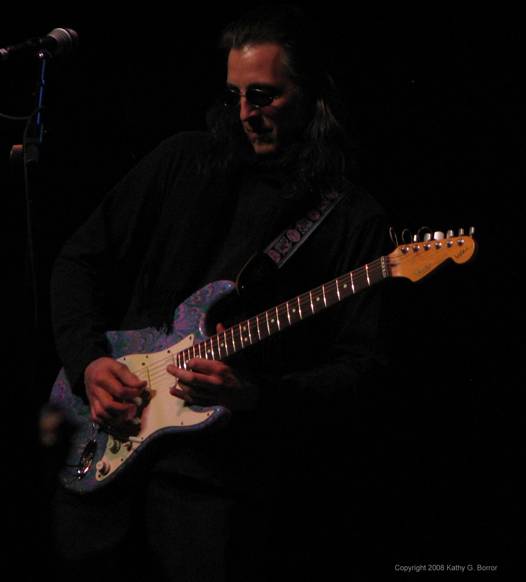 Kasim Sulton and Todd Rundgren at The Madison Theater, Covington, KY, 01/19/08 - photo by Kathy Borror