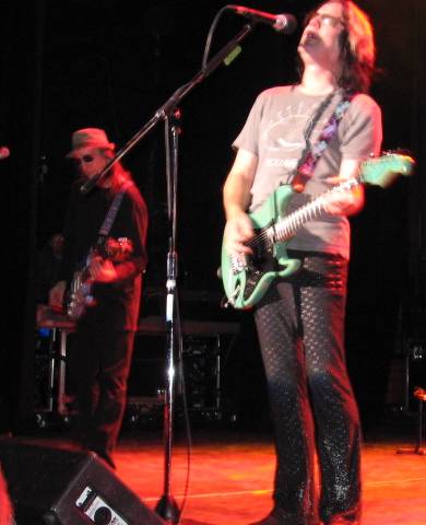 Kasim Sulton and Todd Rundgren at The Pabst Theater, Milwaukee, WI, 01/23/08 - photo by Chris Z