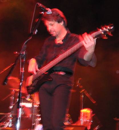 Kasim Sulton and Todd Rundgren at The Pabst Theater, Milwaukee, WI, 01/23/08 - photo by Chris Z