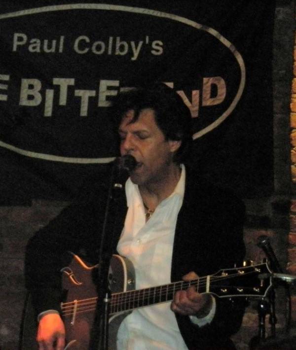 Kasim Sulton at The Bitter End, New York City, NY, 3/28/08 - photo by RMAC