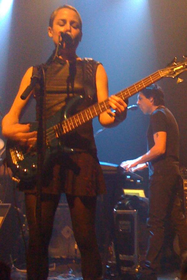 Kasim Sulton and Todd Rundgren at The Blender, New York City, NY, 12/27/08 - photo by RMAC