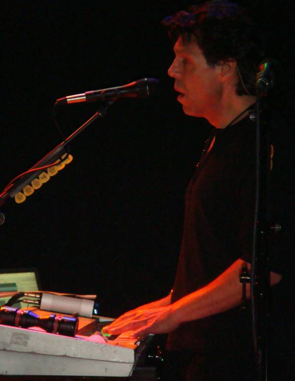 Kasim Sulton and Todd Rundgren at Rhythm & Brews, Chattanooga, TN, 04/01/09 - photo by ocsheri