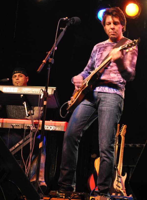 The Kasim Sulton Band at The Abbey Pub in Chicago, IL, 10/16/09 - photo by Whitney Burr