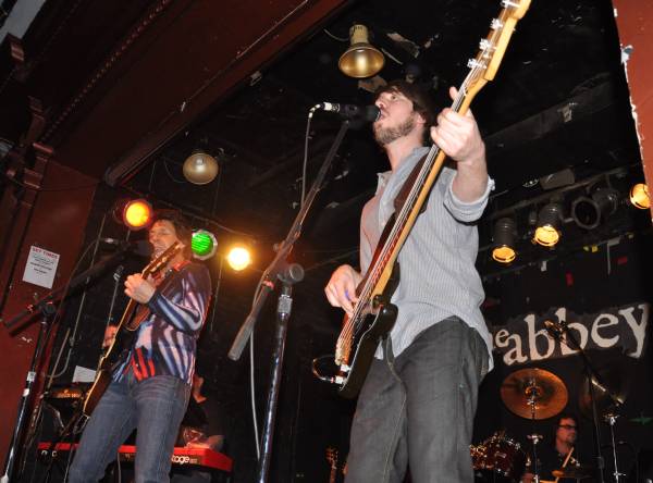 The Kasim Sulton Band at The Abbey Pub in Chicago, IL, 10/16/09 - photo by Whitney Burr