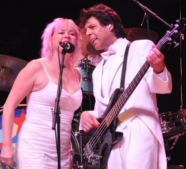 Kasim Sulton at the Todd Rundgren AWATS gig at the Orpheum Theatre, Los Angeles, CA, 12/04/09 - photo by Whitney Burr