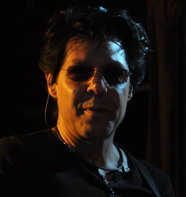 Kasim Sulton in Loncolnshire, IL, 04/16/10 - photo by Whitney Burr