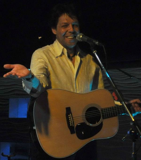 Kasim Sulton at Eve Lounge, The B.O.B., Grand Rapids, MI, 05/22/10 - photo by Whitney Burr