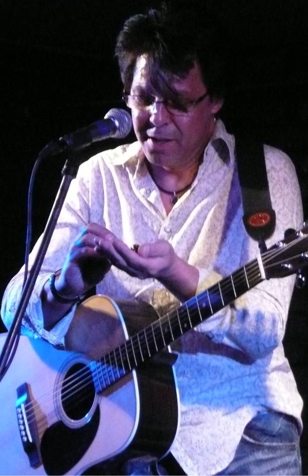 Kasim Sulton at Johnny D's, Somerville, MA - 05/25/10