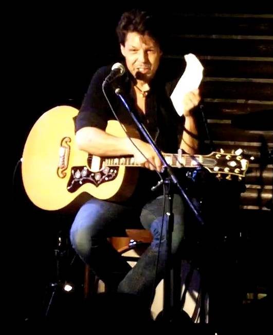 Kasim Sulton solo gig in Tokyo, Japan, 10/12/2010 - photo by Hiroshi Kawauchi