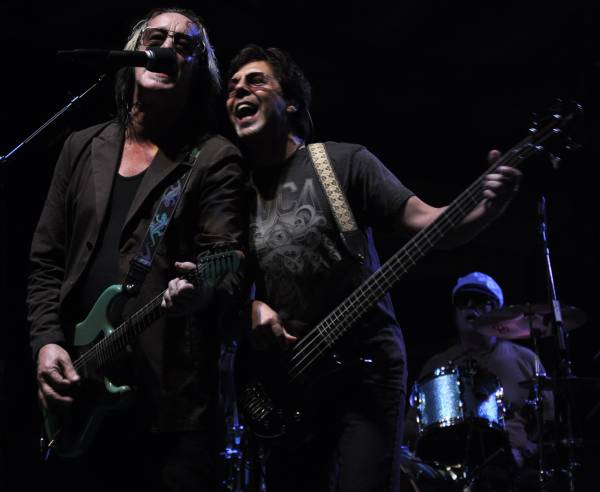 Kasim Sulton and Todd Rundgren at Summerfest, Milwukee, WI, 07/10/11 - photo by Whitney Burr