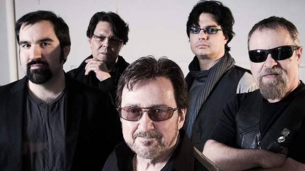 Kasim Sulton in Blue yster Cult