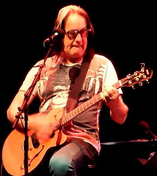 Todd Rundgren at Carolina Theatre, Durham, NC, Monday 7th April 2014