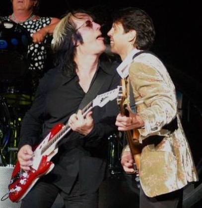 Kasim Sulton and Todd Rundgren at The New Cars concert at the PNC Bank Arts Center, Holmdel, NJ, 6/10/06 - photo by Gary Goat Goveia