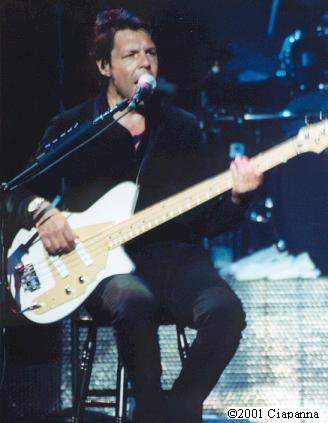 Kasim Sulton at Caesar's, Atlantic City, NJ, 9/08/01 - photo by Frank Ciapanna