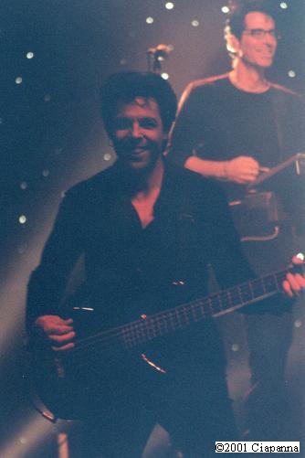 Kasim Sulton at Caesar's, Atlantic City, NJ, 9/08/01 - photo by Frank Ciapanna