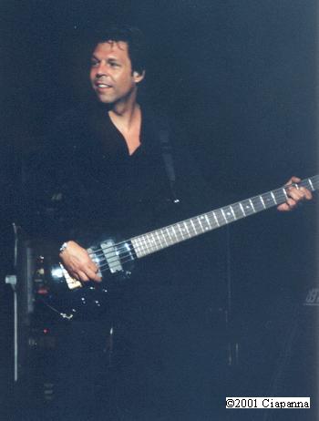 Kasim Sulton at Caesar's, Atlantic City, NJ, 9/08/01 - photo by Frank Ciapanna