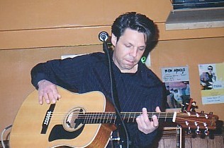 Kasim Sulton at The Beachland Ballroom, Cleveland, 02/08/02