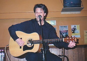 Kasim Sulton at The Beachland Ballroom, Cleveland, 02/08/02