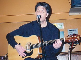 Kasim Sulton at The Beachland Ballroom, Cleveland, 02/08/02