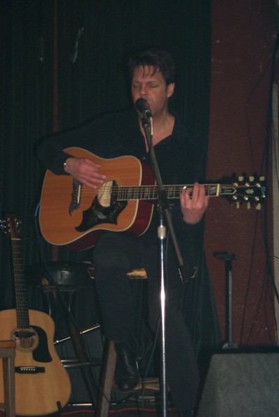 Kasim Sulton at Old Miami, Detroit, 02/09/02