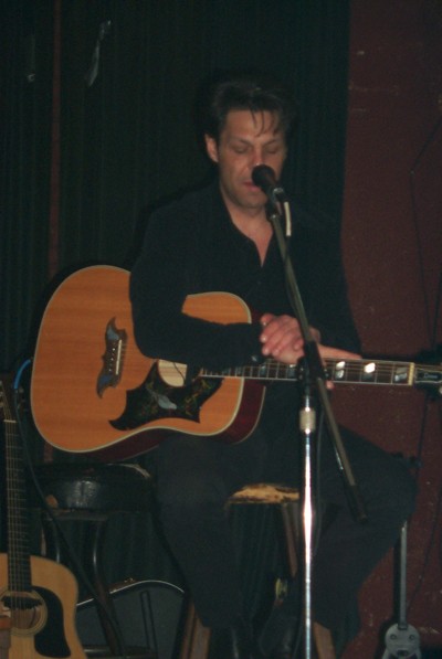 Kasim Sulton at Old Miami, Detroit, 02/09/02