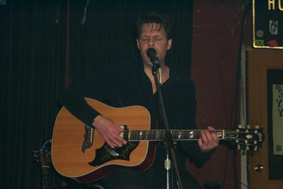 Kasim Sulton at Old Miami, Detroit, 02/09/02