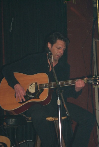 Kasim Sulton at Old Miami, Detroit, 02/09/02