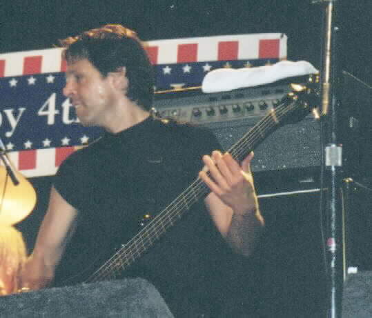 Kasim Sulton at Hoffman Estates - 7th July 2001