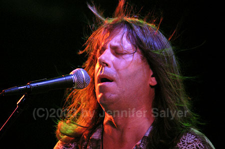 Kasim Sulton as part of The Pat Travers Band 3/22/03 (Photo by Jennifer Salyer)