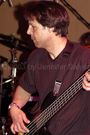 Kasim Sulton as part of The Pat Travers Band 3/22/03 (Photo by Jennifer Salyer)